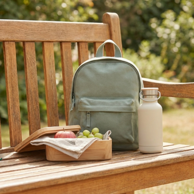 School trip: photo for a How to Gluten Free article